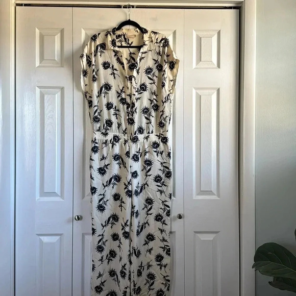 Tory Burch | 💯 Silk | Floral Jumpsuit | size 8 - Picture 1 of 9